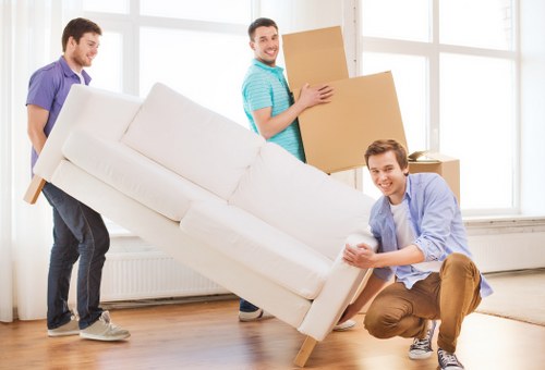 Local transfer station handling separated removal waste